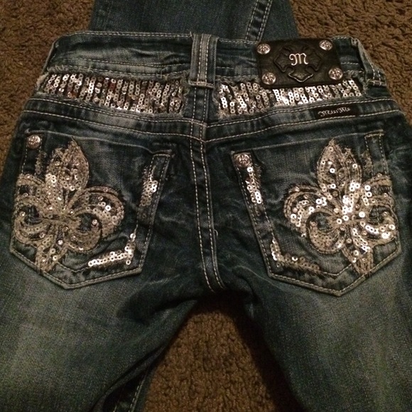❌SOLD❌Gorgeous Sequins Miss Me - Picture 4 of 4