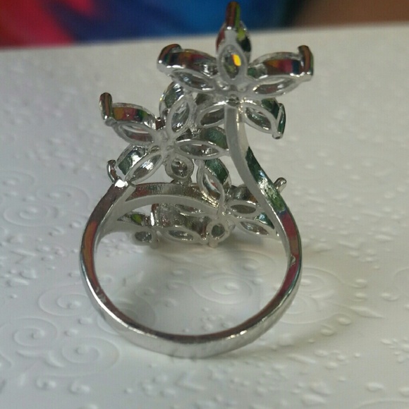 SOLD 18K White Gold Filled Topaz Flower Ring - Picture 2 of 3