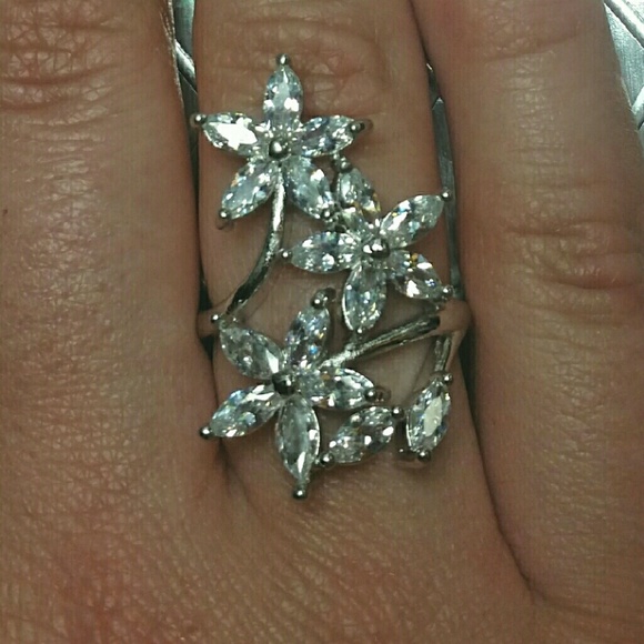 SOLD 18K White Gold Filled Topaz Flower Ring - Picture 3 of 3