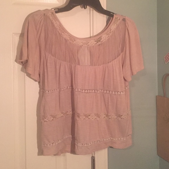 Tan America eagle top