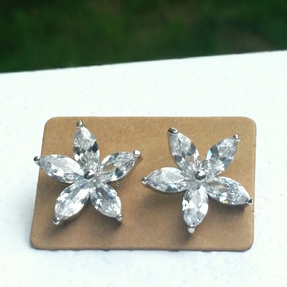SOLD 18K White Gold Filled Topaz Flower Earrings - Picture 1 of 1