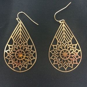 Gold Design Drop Earrings