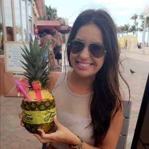Meet your Posher, Marissa