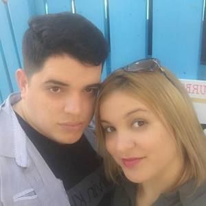 Meet your Posher, Elianys