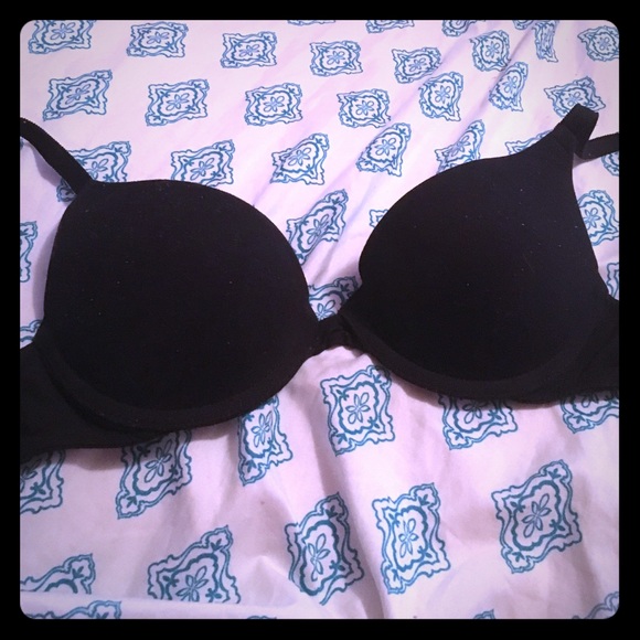 Pink tshirt bra