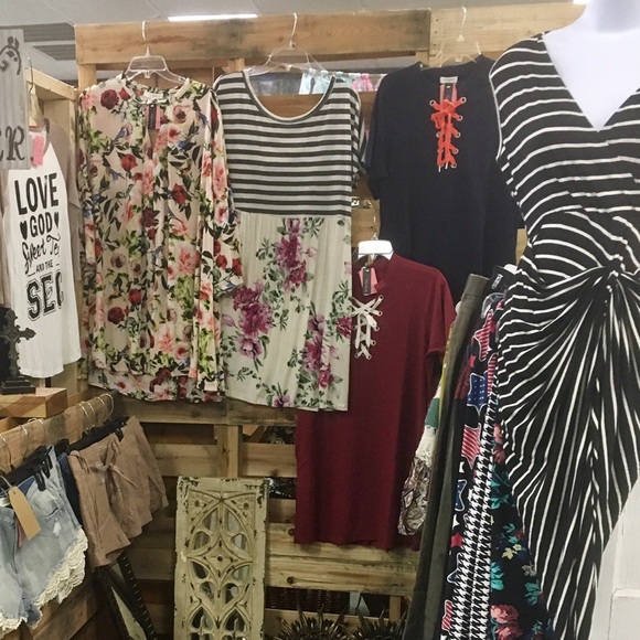 CLEARANCE STRETCHY ASYMMETRIC DRESS - Picture 5 of 5