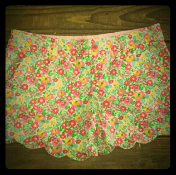 Lilly buttercup shorts