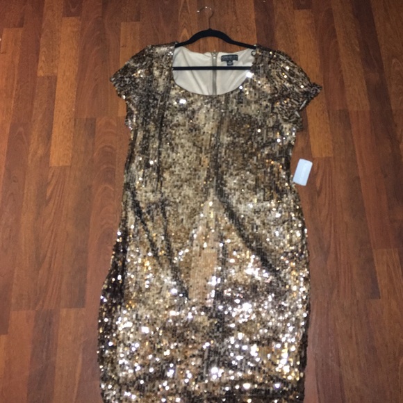 Beautiful gold sequins forever 21 dress