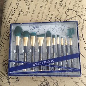 Sonia kashuk brush set! Nib