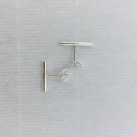 SALE Silver Bar Earrings - Picture 3 of 3