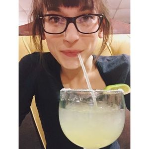 Meet your Posher, Mandy