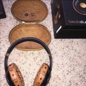 MCM Beats Studio Wireless