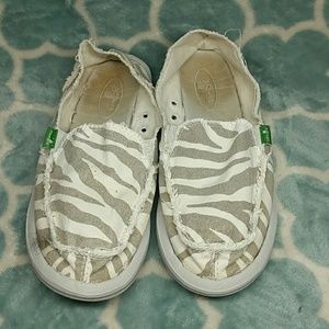Sanuk slip-ons