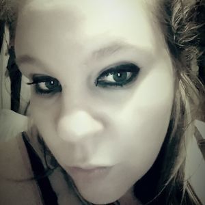 Meet your Posher, Carly