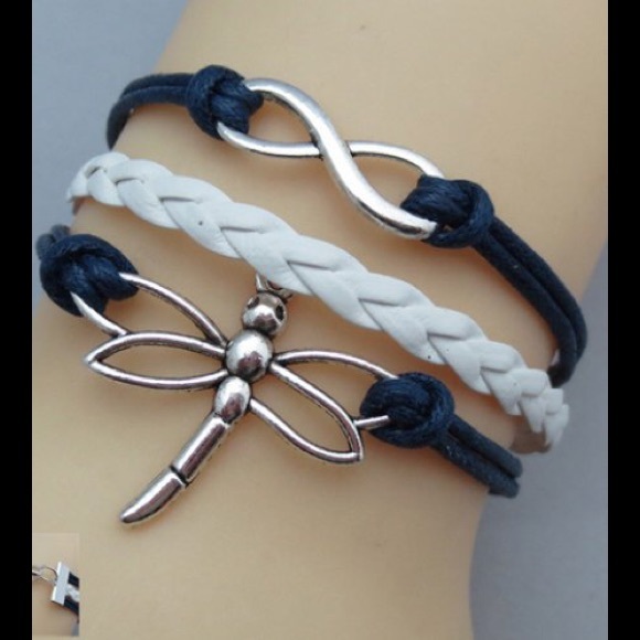 Jewelry - ⛄️WINTER SALE⛄️