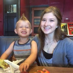 Meet your Posher, Tabitha