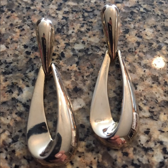 Gold plated tear drop earrings