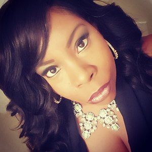 Meet your Posher, Simonea