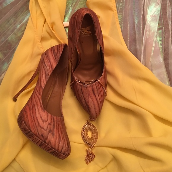 Unique shoes