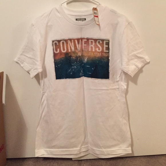 NWT. Converse tee sz XS