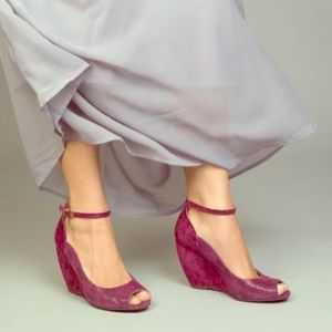 Seychelles genuine leather purple shoes- new