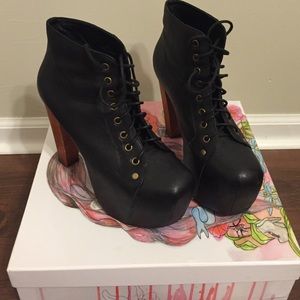 Jeffrey Campbell Black Leather Lita Booties!