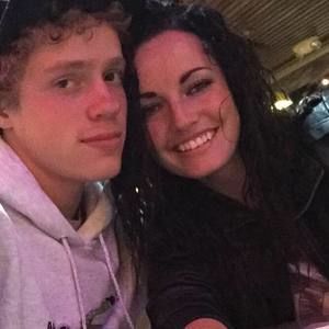 Meet your Posher, Kayley