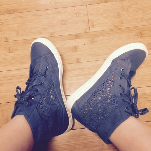 Blue Lace Sneaker