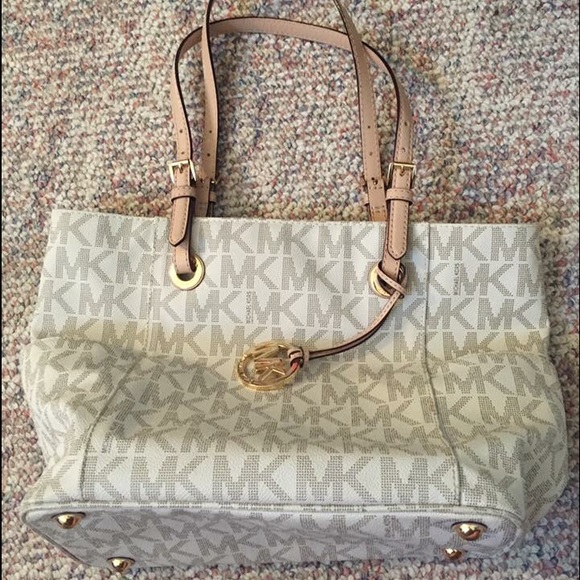 Michael Kors tote