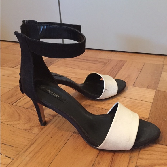 ❌ SOLD Zara • B&W Color block sandal heel - Picture 4 of 4