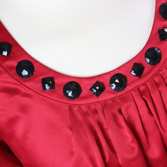 Rep satin top - Picture 2 of 2