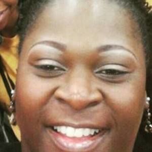 Meet your Posher, Lona