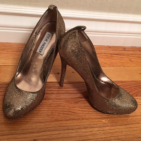 Steve Madden pumps