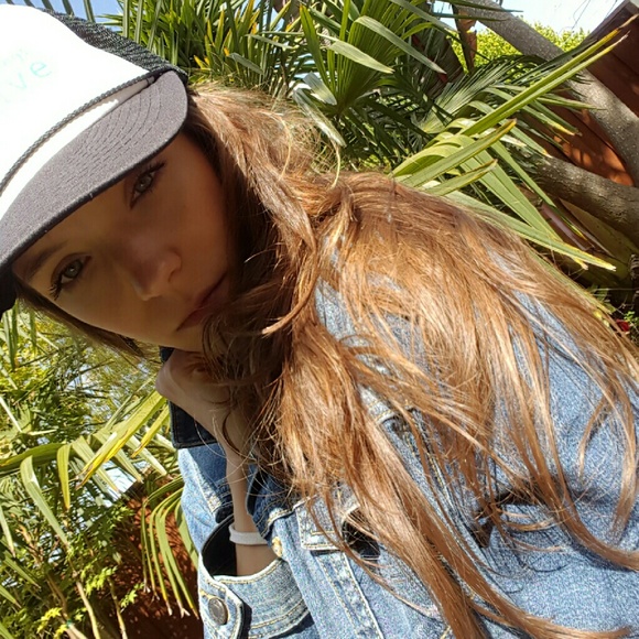 Meet your Posher, Karina