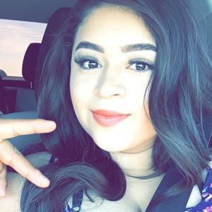 Meet your Posher, Josefina