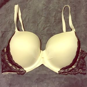 Victoria's Secret Fabulous Lined Demi