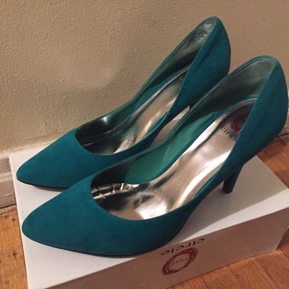 Short Teal Pumps