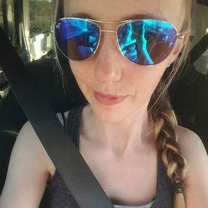 Meet your Posher, Tara