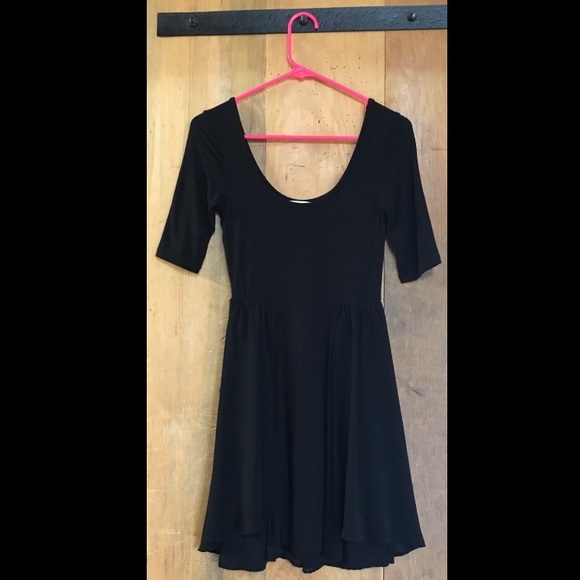 Flowy boat neck black dress. Size small.