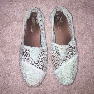 Mint Crochet TOMS