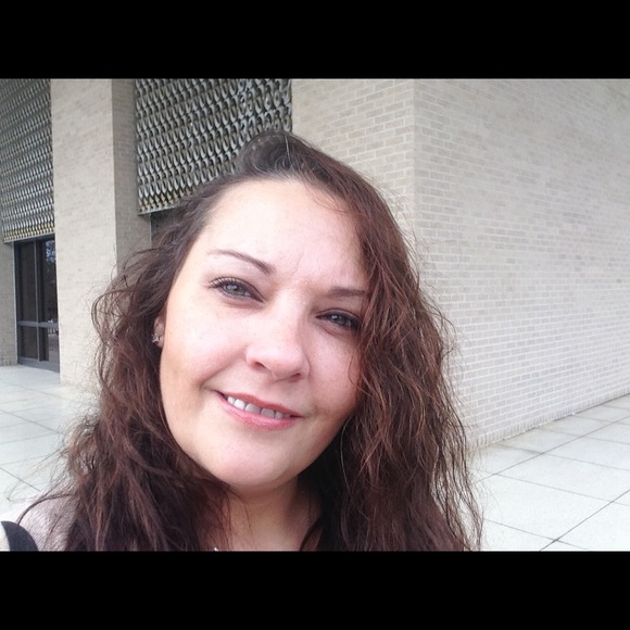 Meet your Posher, Shannon - Picture 1 of 1