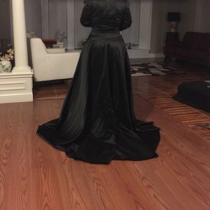 Long black prom dress