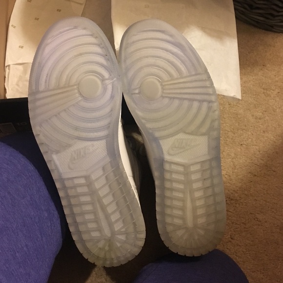 SOLD!! AIR JORDAN 1 RETRO HI OG LASER (SIZE 10) - Picture 4 of 4