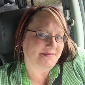 Meet your Posher, Michele