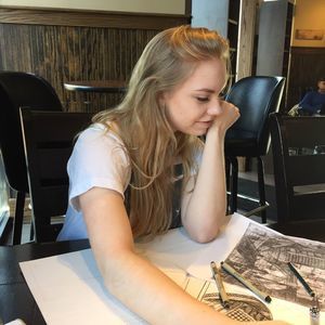 Meet your Posher, Gloria