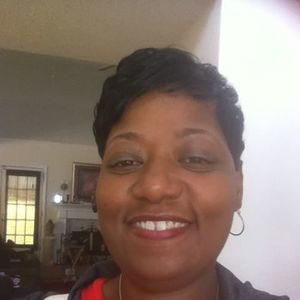 Meet your Posher, Cynthia