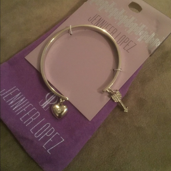 New Jennifer Lopez bracelet