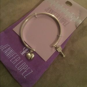 New Jennifer Lopez bracelet