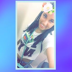 Meet your Posher, Nadia