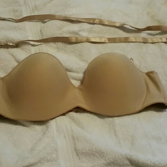 Strapless bra with optional straps